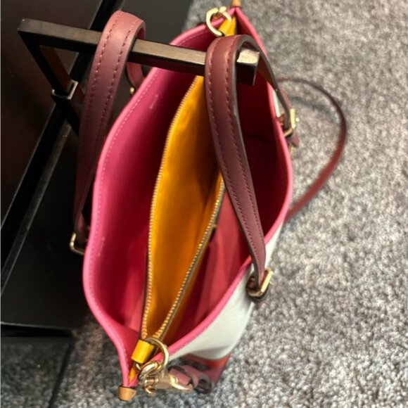 COACH MOLLIE 26 TOTE IN COLORBLOCK - Picture 6 of 13